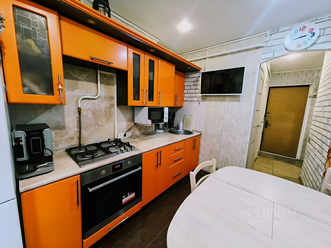 Продажа 3-комн квартиры на вторичном рынке Коломна, улица Ленина, 76