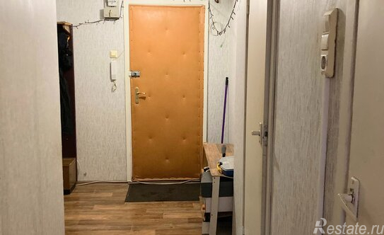 Продажа 2-комн квартиры на вторичном рынке улица Козлова,  д. 15 к2