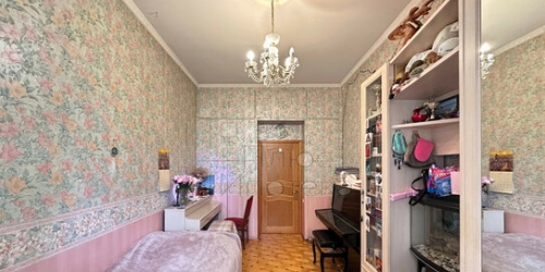 4-комн квартира 14-я линия,  д. 99