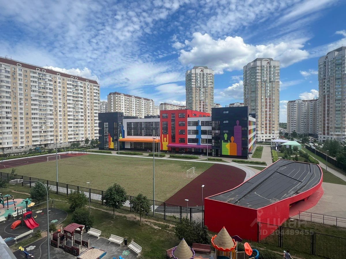 Аренда 1-комн квартиры на вторичном рынке проспект Защитников Москвы, 8