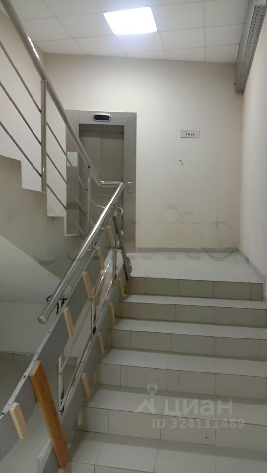 Продажа 2-комн квартиры на вторичном рынке Нагорная улица, 7К1