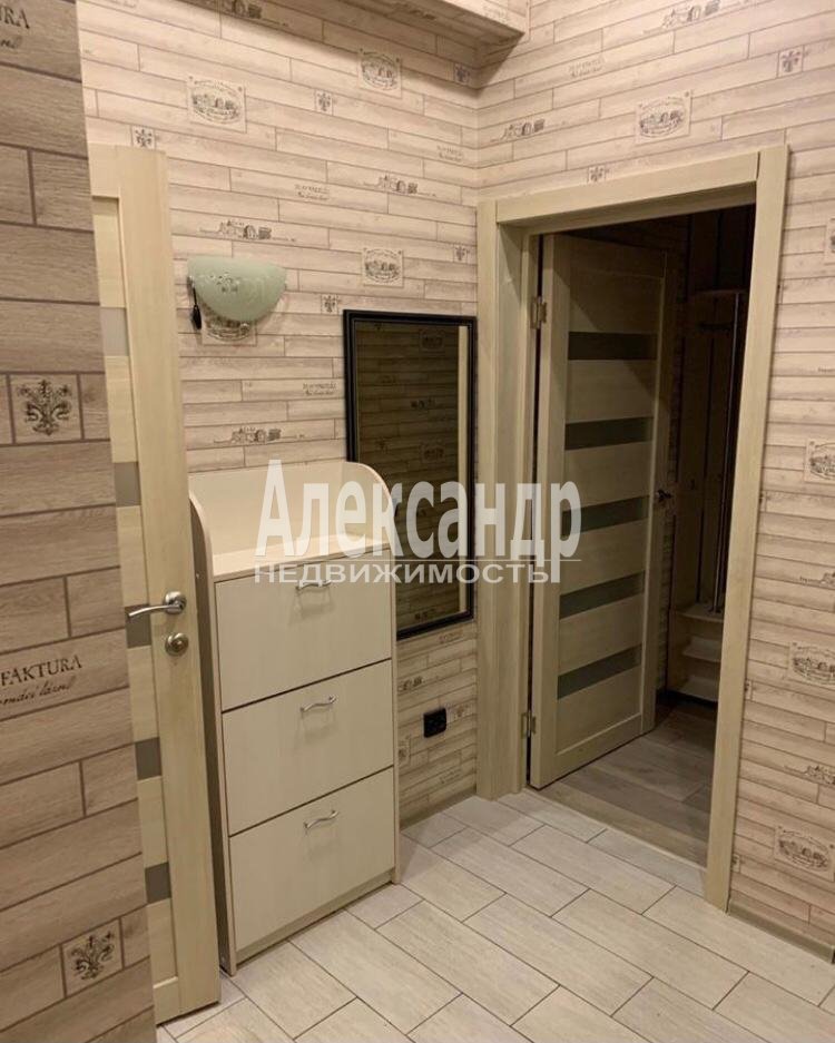 Продажа 3-комн квартиры на вторичном рынке Чкаловский просп.,  д. 34