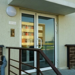 Продажа 2-комн квартиры на вторичном рынке Домодедово г, Белые Столбы мкр, Мечты ул,  д. 7 к4