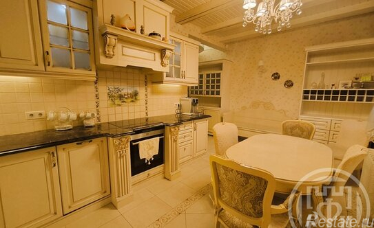 Продажа 5-комн квартиры на вторичном рынке Новое Девяткино, ул Капральская,  д. 11,  к. 10