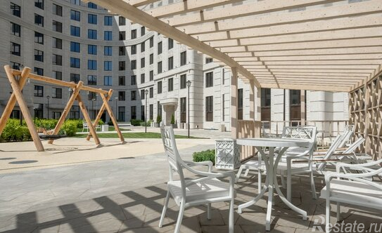 Продажа 1-комн квартиры на вторичном рынке улица Врубеля,  д. 4 к1