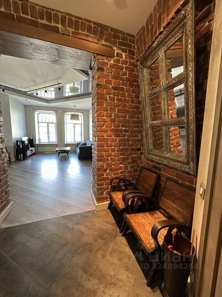 Продажа 4-комн квартиры на вторичном рынке Большая Пушкарская улица, 42