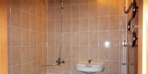 2-комн квартира угол между пос. Шушары и Полоцкая (Славянка) ул, Шушары п