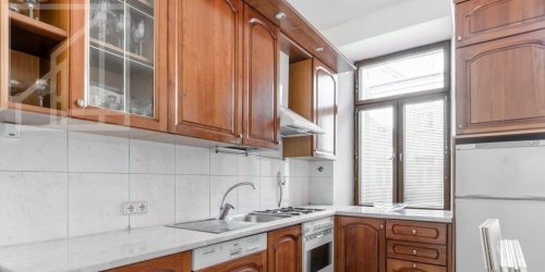 4-комн квартира Козихинский М. пер,  д. 8/18