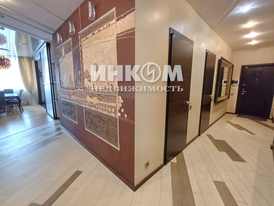 Продажа 4-комн квартиры на вторичном рынке Нахимовский проспект, 56