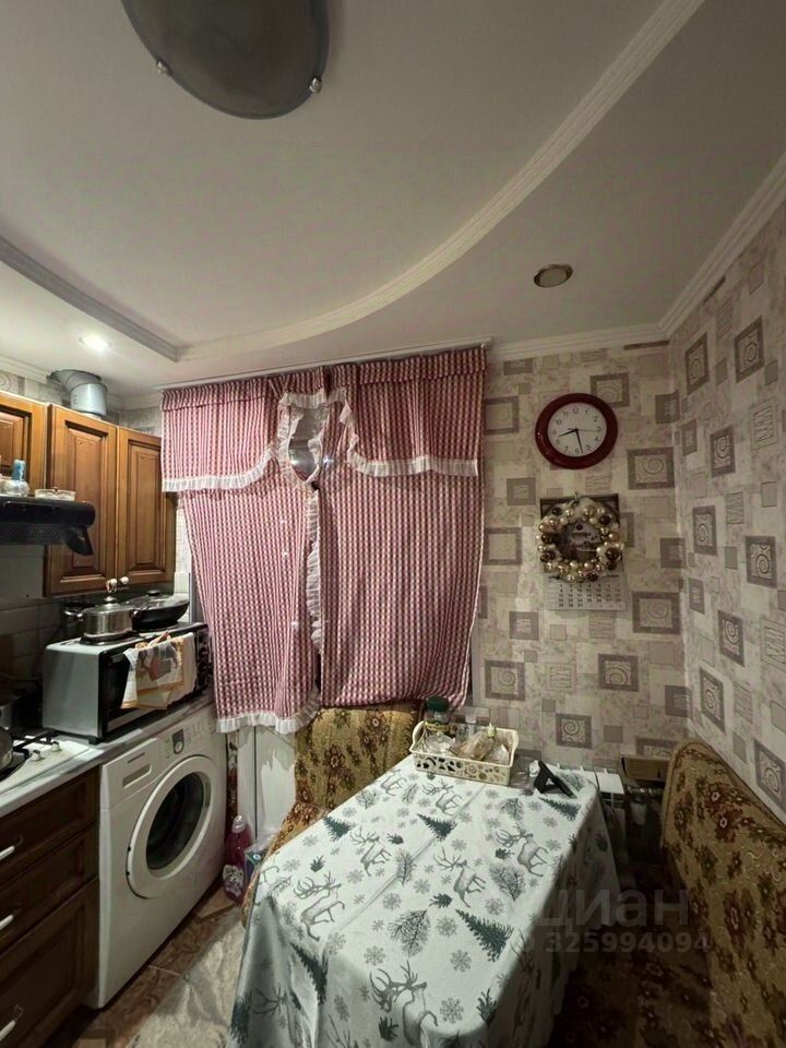Продажа 1-комн квартиры на вторичном рынке Климовск мкр, улица Западная,  д. 8