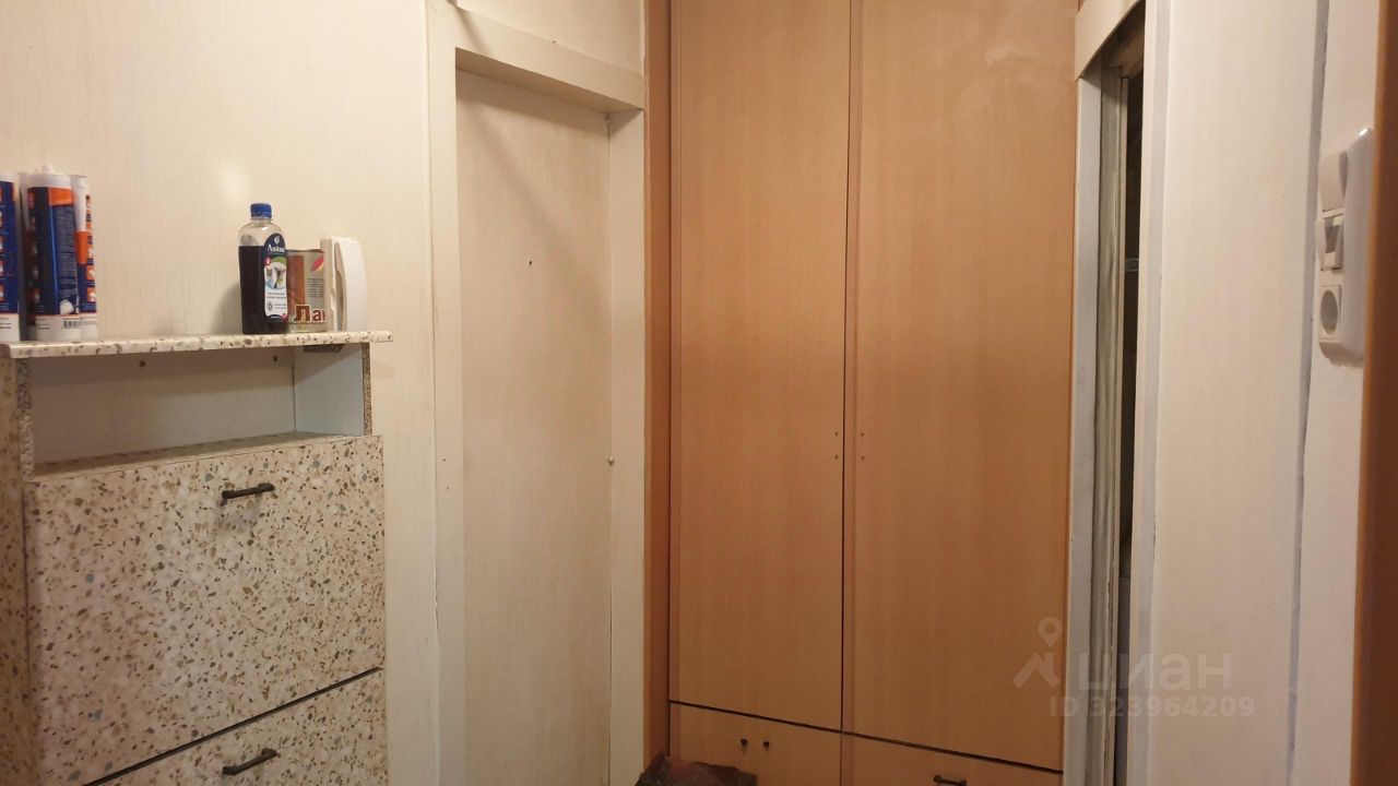 Продажа 1-комн квартиры на вторичном рынке Будапештская улица, 3К2