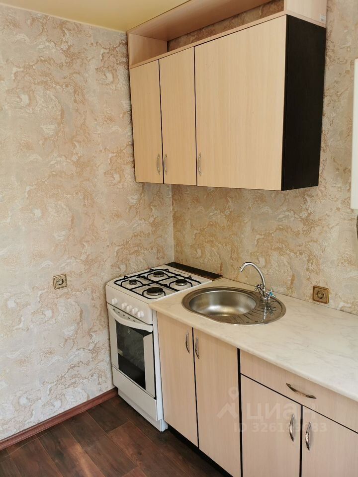 Продажа 1-комн квартиры на вторичном рынке Выборг г, Приморская ул,  д. 6