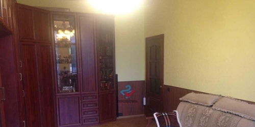 4-комн квартира улица Константинова, 28