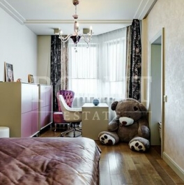 Продажа 4-комн квартиры на вторичном рынке ул Исаковского,  д. 39,  к. 1
