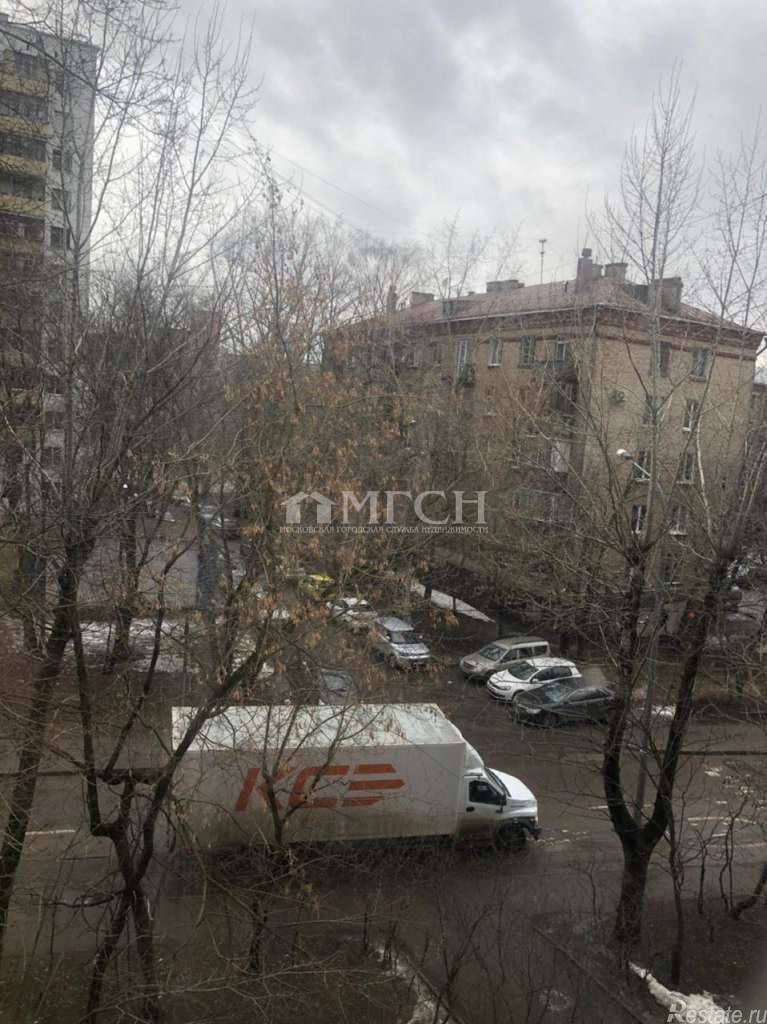 Продажа 2-комн квартиры на вторичном рынке Анненская улица, 4