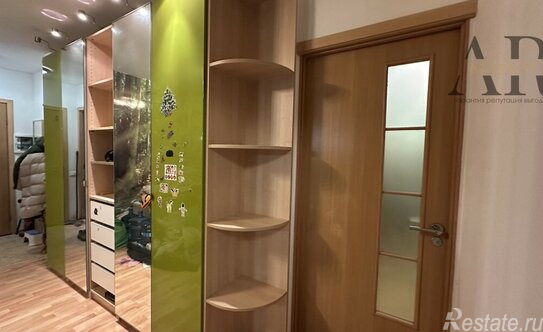 Продажа 3-комн квартиры на вторичном рынке ул Чертановская,  д. 4