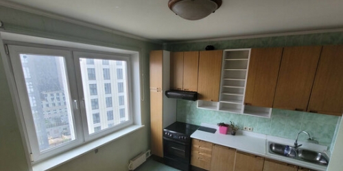 3-комн квартира Спасская Б. ул,  д. 33,  к. 1