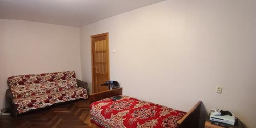 2-комн квартира Школьная улица,  д. 4
