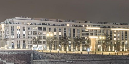 4-комн квартира Смольный проспект, 17