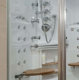 Продажа 4-комн квартиры на вторичном рынке 13-я Васильевского острова линия, 42