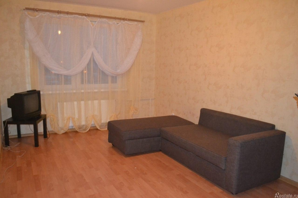 Продажа 2-комн квартиры на вторичном рынке колпинское шоссе,  д. 10,  к. 3