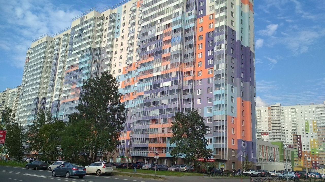 Продажа 4-комн квартиры на вторичном рынке проспект Энергетиков, 9К1