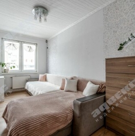 Продажа 4-комн квартиры на вторичном рынке Колпинское шоссе,  д. 10 к1