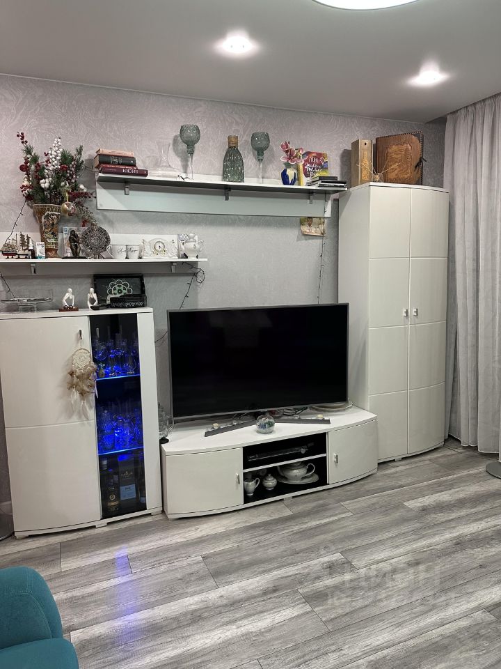 Продажа 3-комн квартиры на вторичном рынке улица Корнейчука, 32