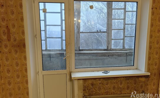 Продажа 2-комн квартиры на вторичном рынке Коломна, Юбилейная улица,  д. 11