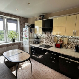 Продажа 1-комн квартиры на вторичном рынке Лобня г, Окружная ул,  д. 1