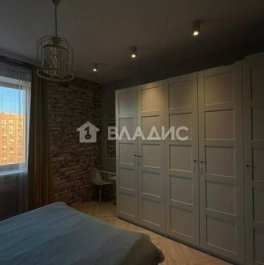 Продажа 2-комн квартиры на вторичном рынке Кронштадтский б-р,  д. 6 к4