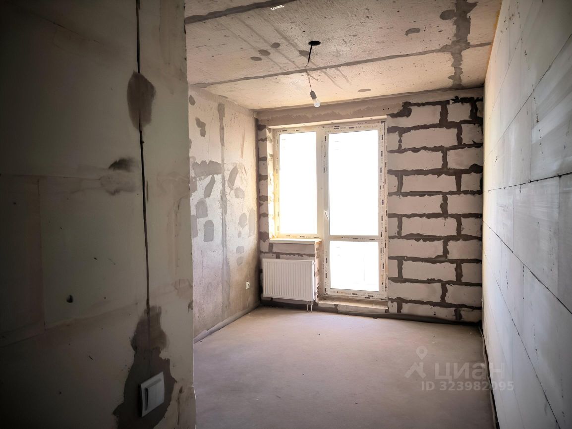 Продажа 1-комн квартиры на вторичном рынке пос. Янино-1, улица Заводская, 18к2