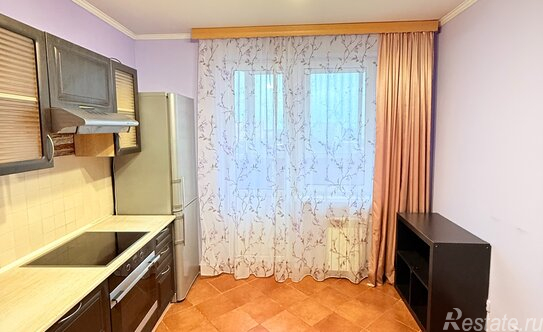 Продажа 2-комн квартиры на вторичном рынке Сходня, Ленинградская улица,  д. 3 к1