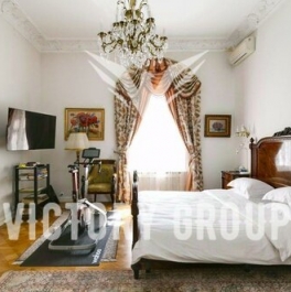 Продажа 3-комн квартиры на вторичном рынке Печатников пер,  д. 3