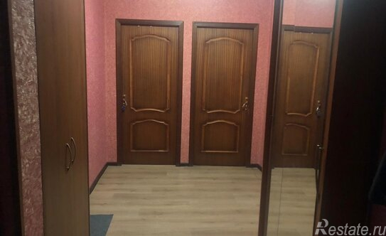 Продажа 3-комн квартиры на вторичном рынке Новгородская улица,  д. 30