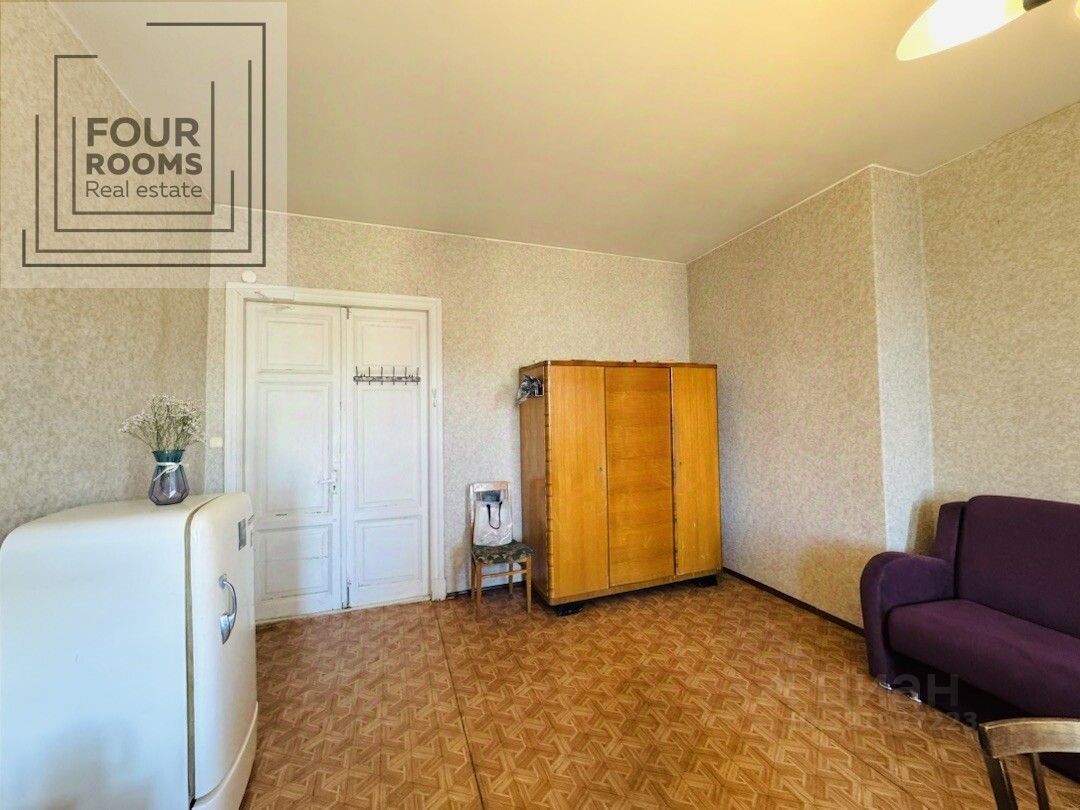 Продажа комнаты Владимирский проспект, 10