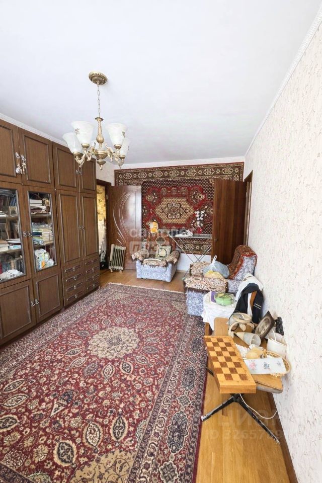 Продажа 3-комн квартиры на вторичном рынке пос. Совхоза Марфино, улица Подмосковная,  д. 12