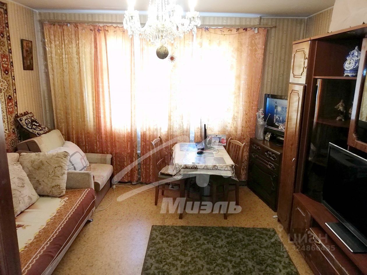 Продажа 2-комн квартиры на вторичном рынке Старобитцевская улица, 23К1
