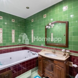 Продажа 5-комн квартиры на вторичном рынке Одинцово, ул Новоспортивная,  д. 4,  к. 2