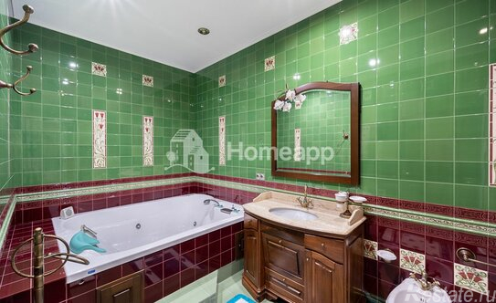 Продажа 5-комн квартиры на вторичном рынке Одинцово, ул Новоспортивная,  д. 4,  к. 2