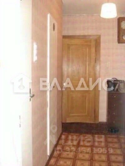 Продажа 1-комн квартиры на вторичном рынке Камышовая улица, 46К1