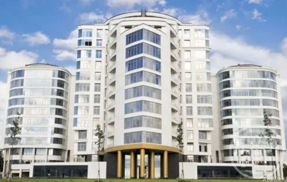 Продажа 2-комн квартиры на вторичном рынке Ждановская наб.,  д. 45