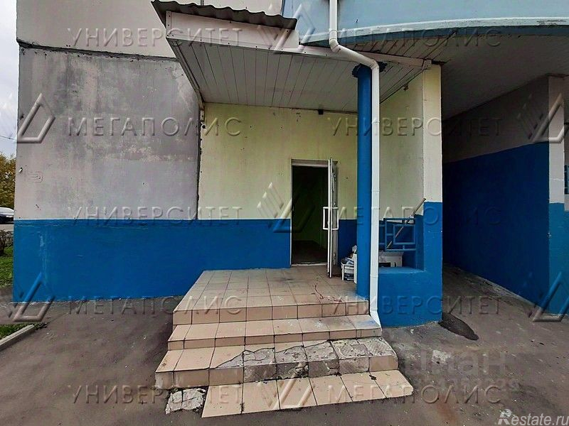 Продажа торгового помещения Лухмановская улица,  д. 18