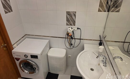 Продажа 2-комн квартиры на вторичном рынке Королев г, Королева пр-кт,  д. 28А