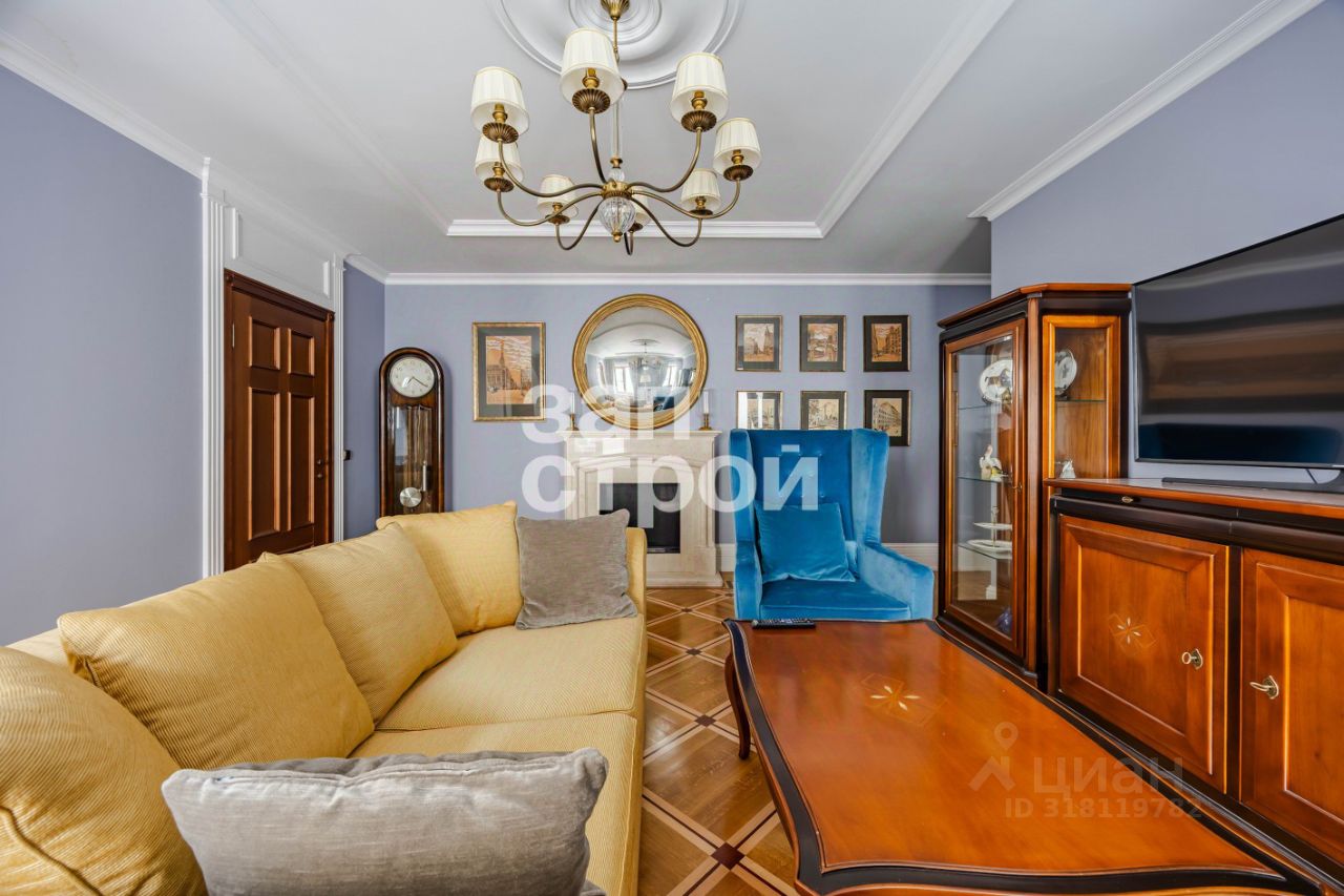 Продажа 2-комн квартиры на вторичном рынке переулок Апраксин, 7Б