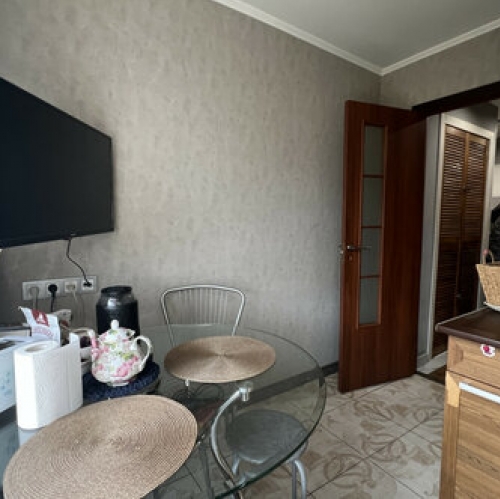 2-комн квартира улица Типанова,  д. 29