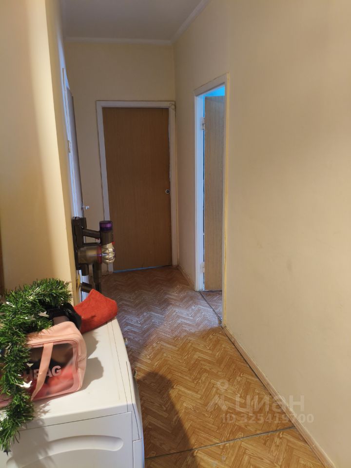 Продажа 3-комн квартиры на вторичном рынке Д мкр, Пущино,  д. 12