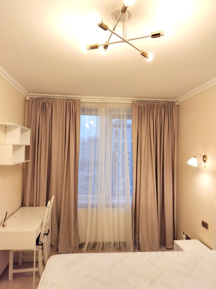 Аренда 2-комн квартиры на вторичном рынке улица Красуцкого, 3к2