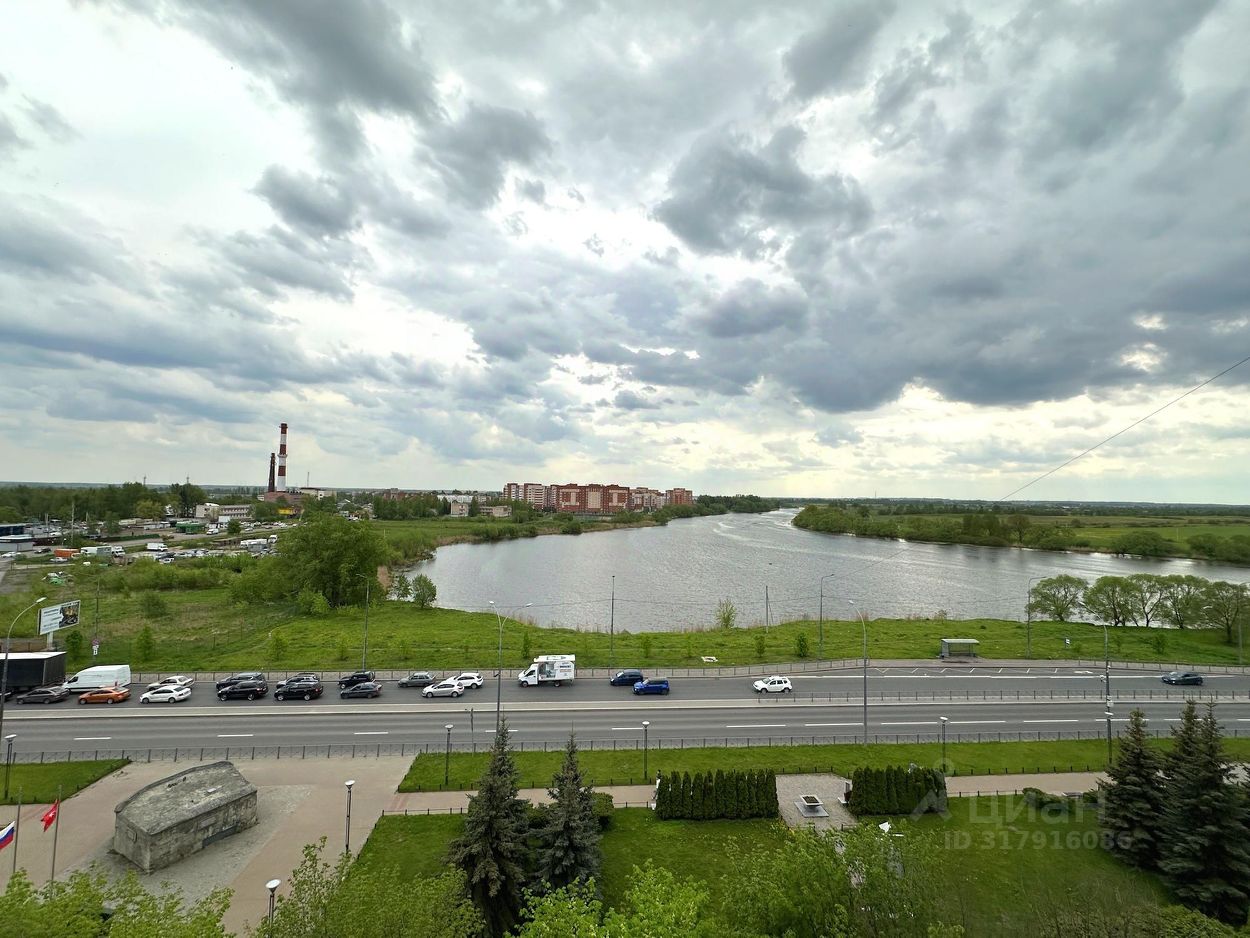 Продажа 3-комн квартиры на вторичном рынке Колпино, Оборонная улица, 2