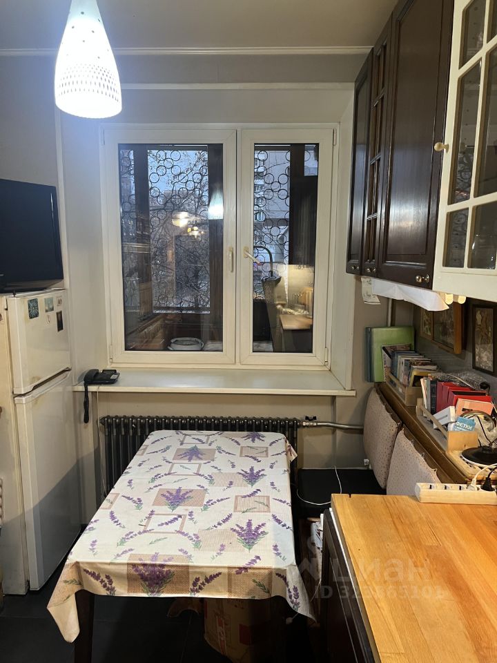 Продажа 1-комн квартиры на вторичном рынке Ярославская улица, 1/9